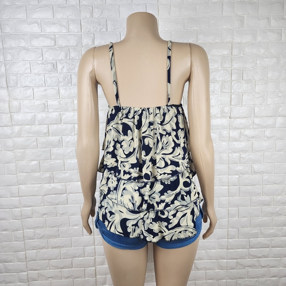 medium cream and blue sleeveless blouse - Picture 4 of 4